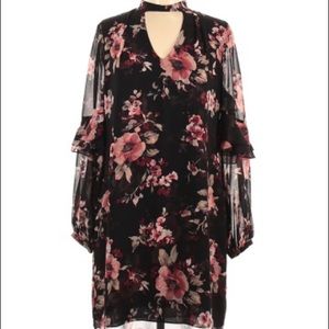 Like New White House Black Market Dress